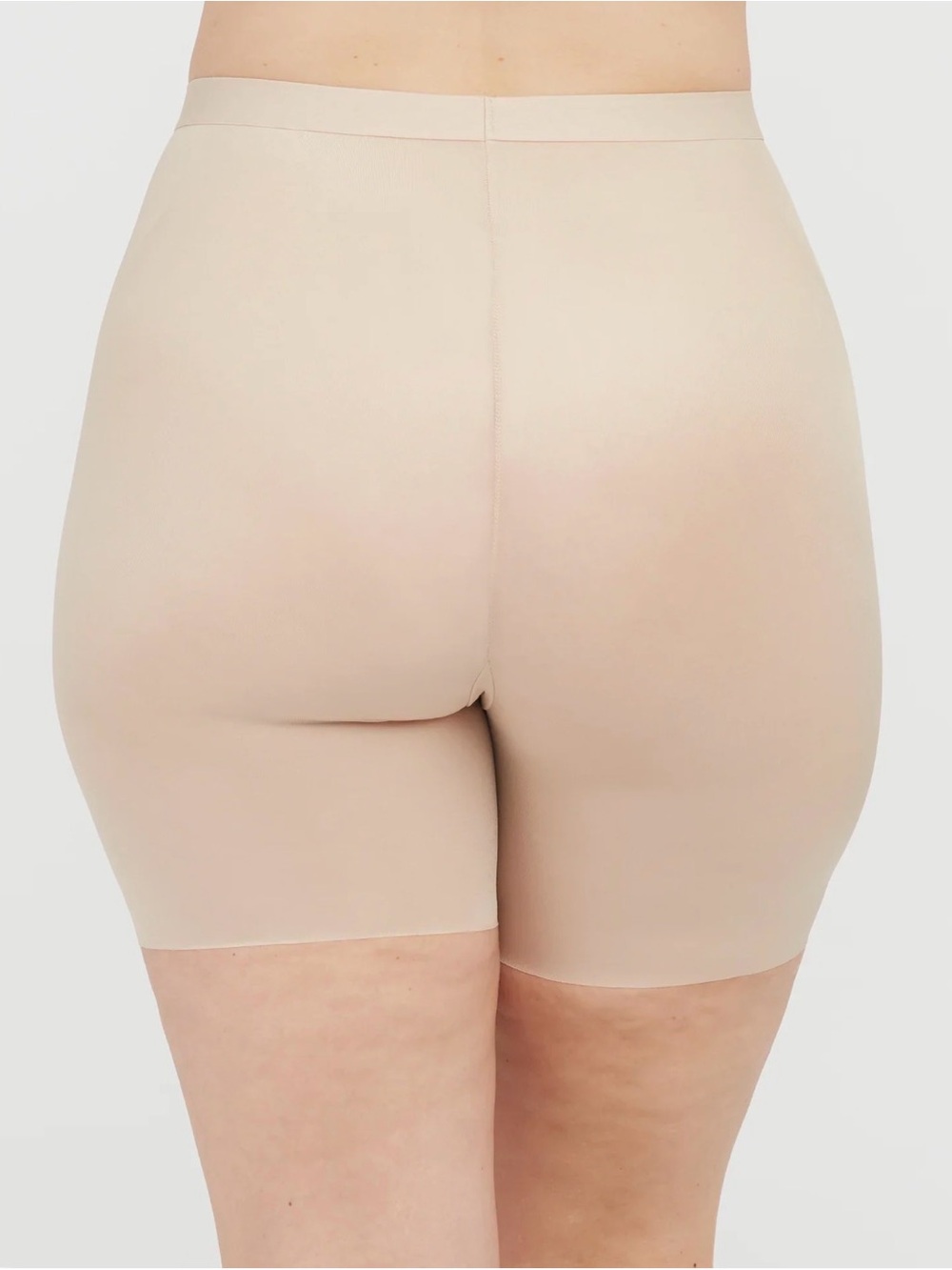 Spanx Invisible Girl Short Beige Medium NWT - Picture 2 of 9